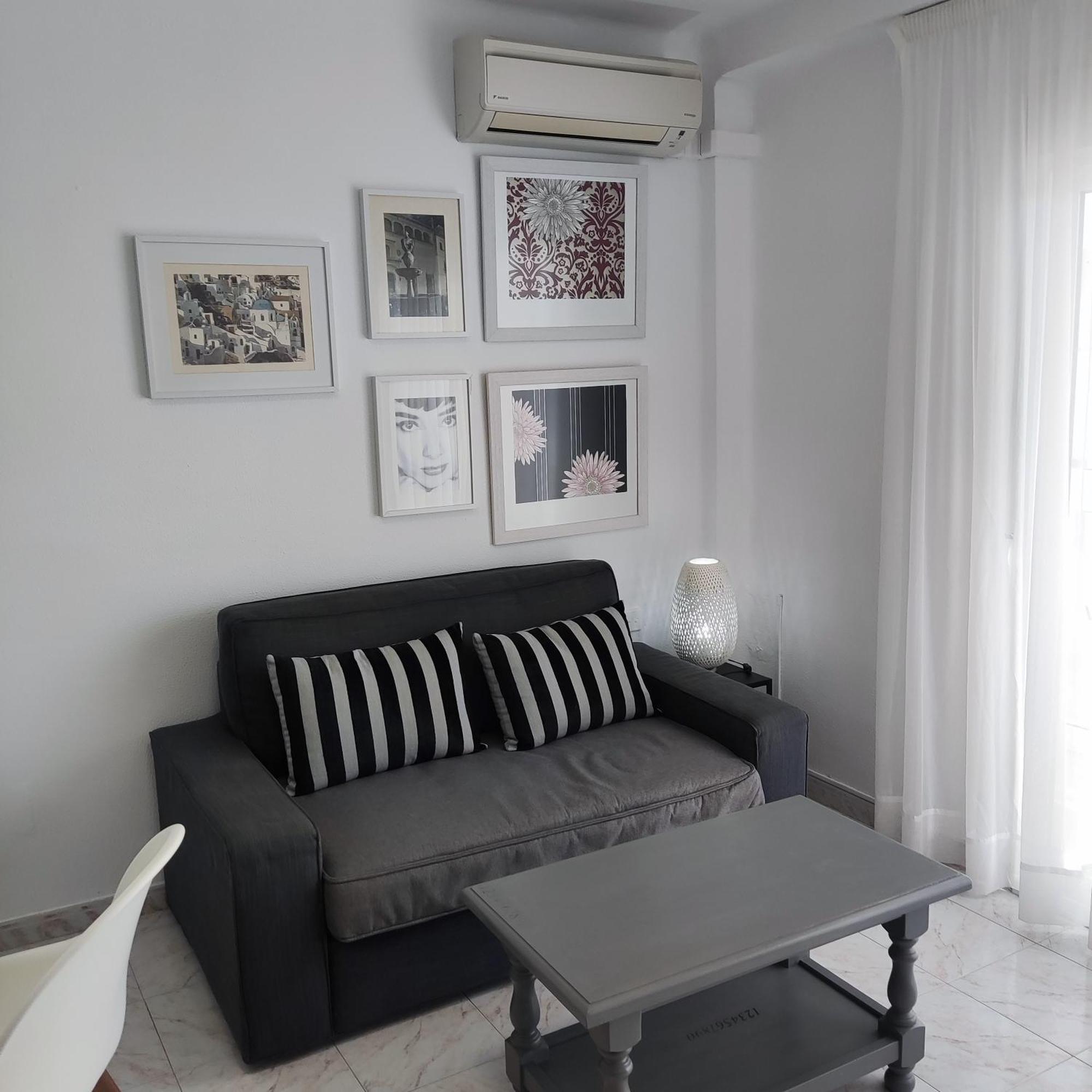 Nerja Gaviota Holidays Piscina Y Playa Εξωτερικό φωτογραφία