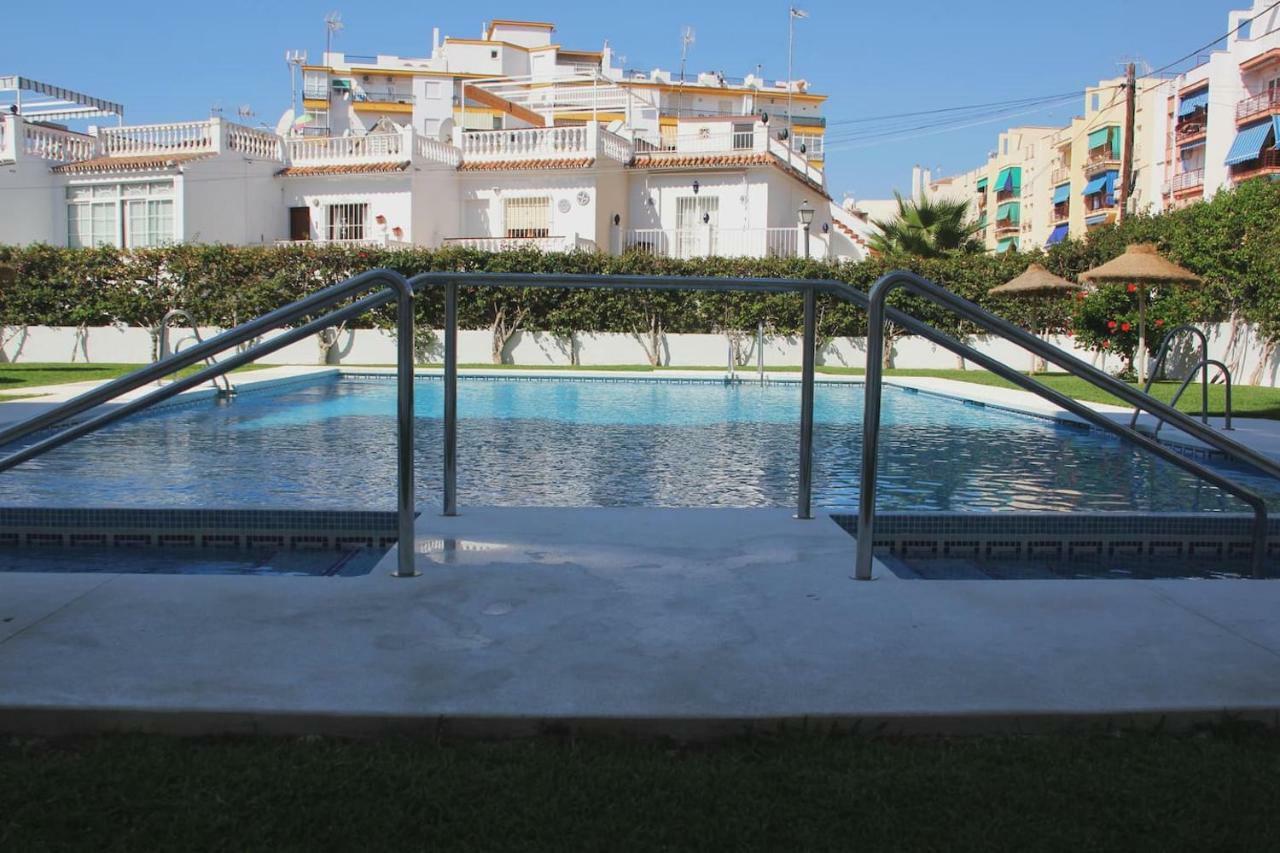 Nerja Gaviota Holidays Piscina Y Playa Εξωτερικό φωτογραφία