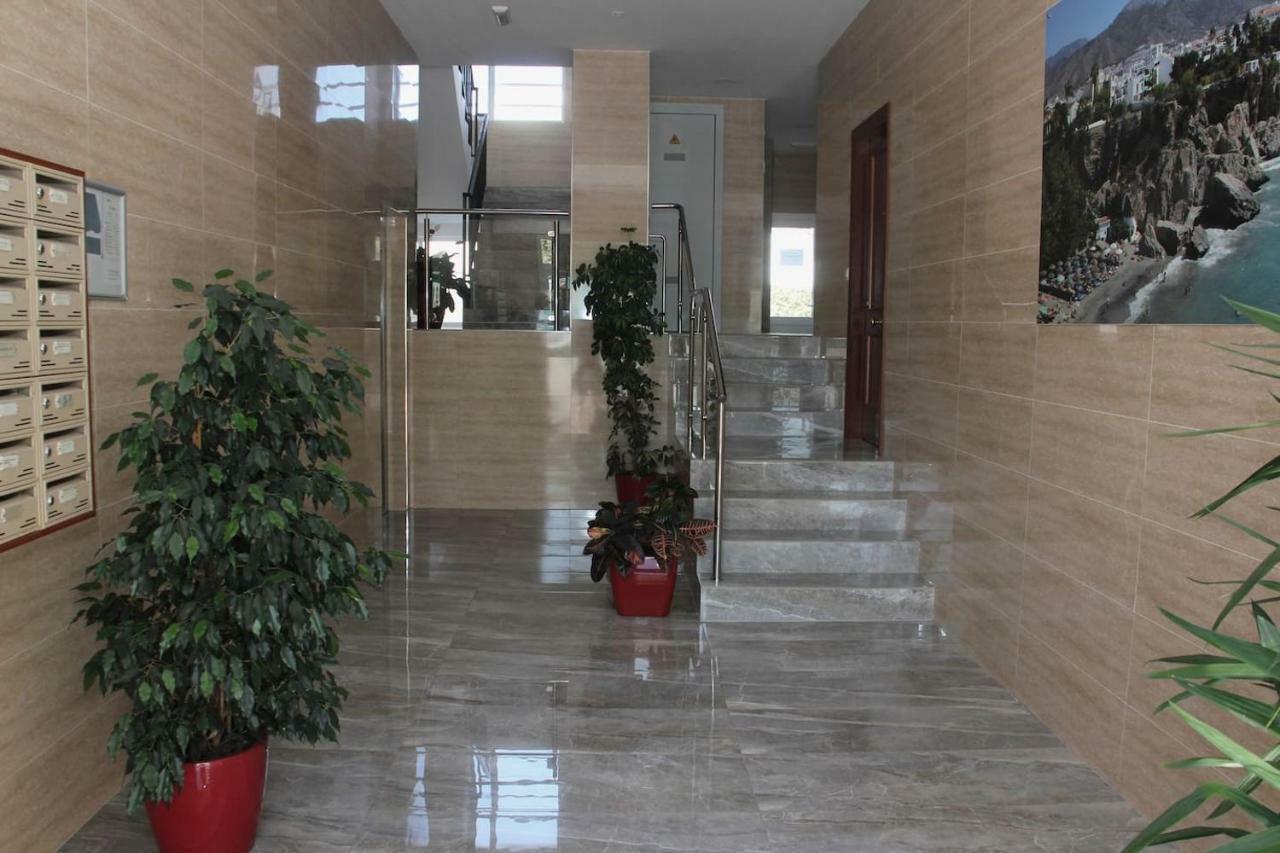 Nerja Gaviota Holidays Piscina Y Playa Εξωτερικό φωτογραφία
